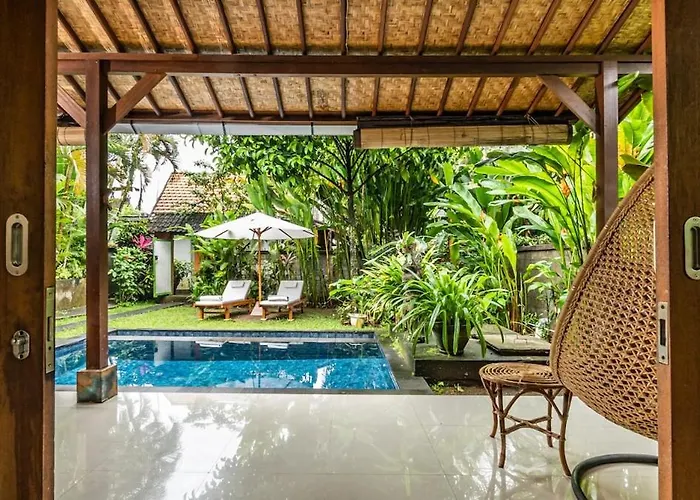 Lila House - *
